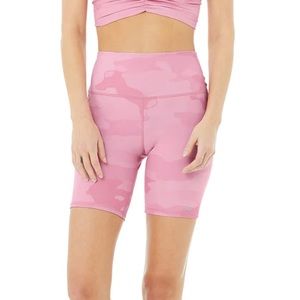 COPY - Alo Yoga pink camo shorts
